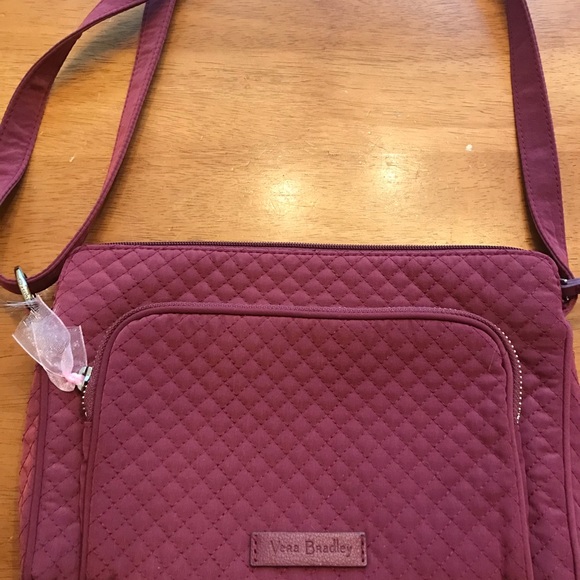 Vera Bradley Handbags - Vera Bradley small purse/cross over bag